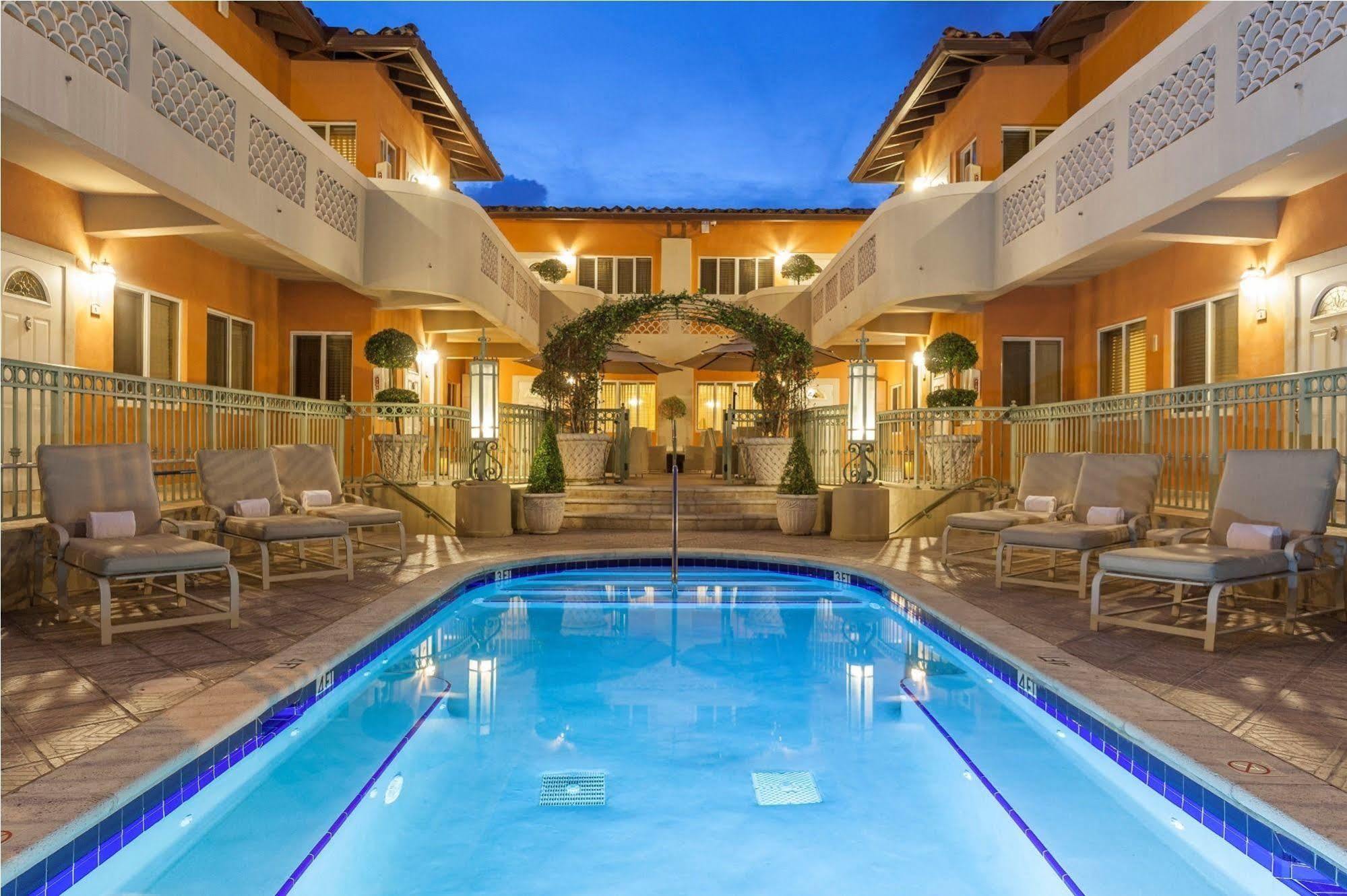 Sun Harbour Boutique Hotel Bal Harbour Exterior foto